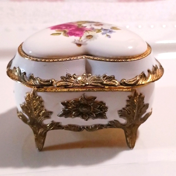 VTG. ⚜️ The  San Francisco Music Box Co. Ceramic Heart Shape Music Box 💝 - Picture 4 of 14